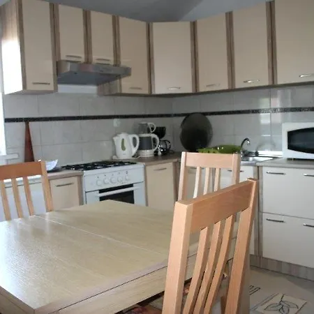 Apartment Dzafic *